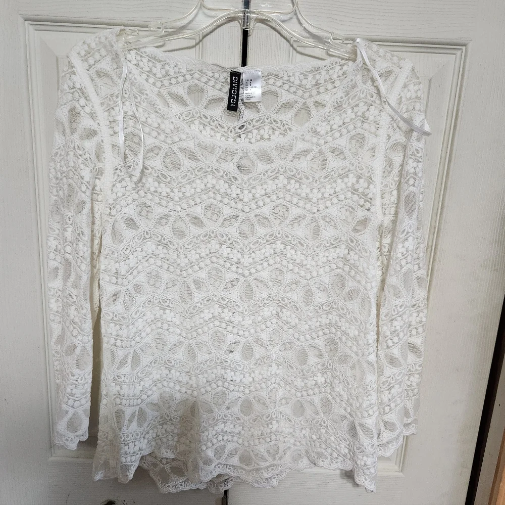 Divided Ivory Lace Women's Blouse - Picture 2 of 10